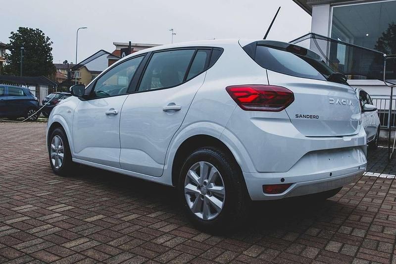 Usata Dacia Sandero Expression 91 CV (66 kW) 2024 Bianco Berlina