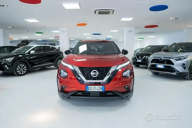 Usata Nissan Juke N-Connecta 114 CV (83 kW) 2021 Bordeaux SUV