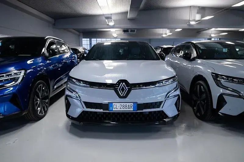Usata Renault Mégane Techno 159 kW (217 CV) 2022 Grigio