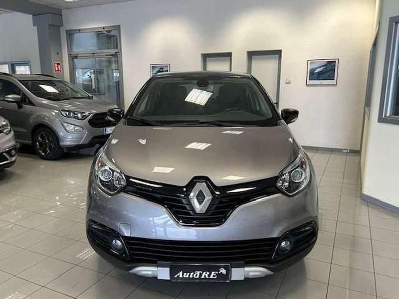 Usata Renault Captur 120 CV (88 kW) 2017 Grigio SUV
