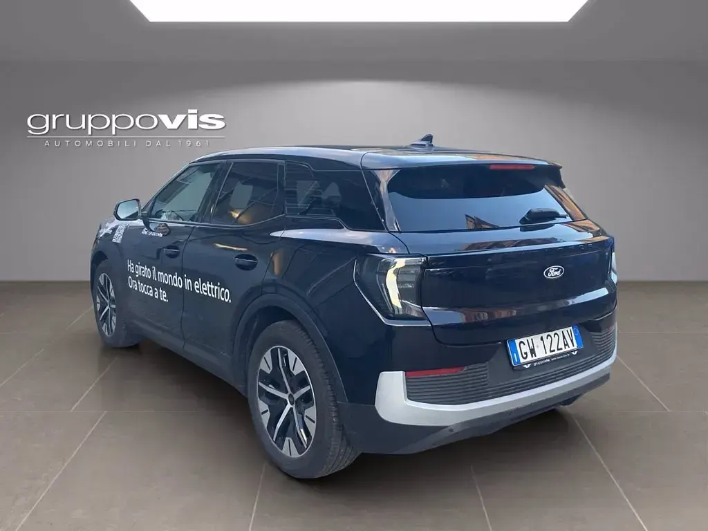 Usata Ford Explorer 210 kW (286 CV) 2024 Agate black (metallizzato) SUV