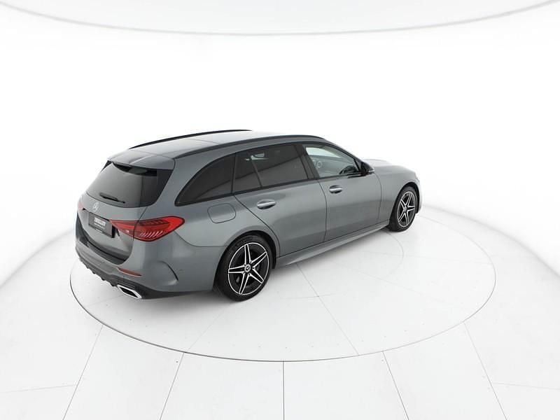 Usata Mercedes C300 Premium 313 CV (230 kW) 2022 Grigio Station wagon