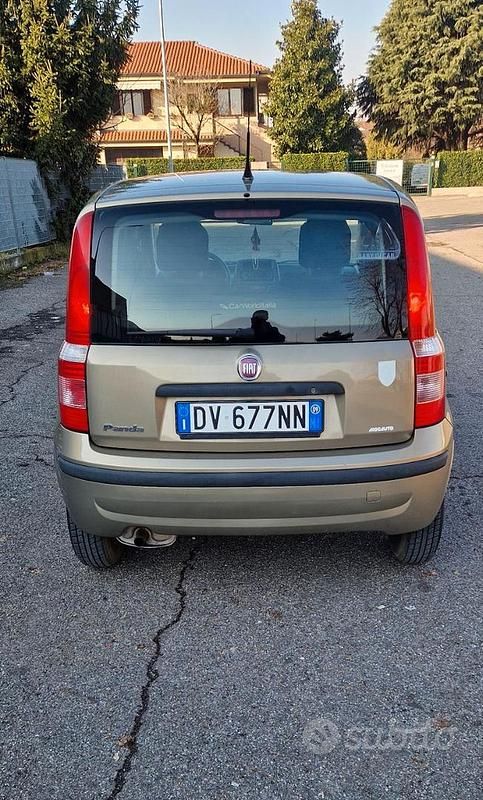 Usata Fiat Panda Active 54 CV (39 kW) 2009 Marrone Berlina