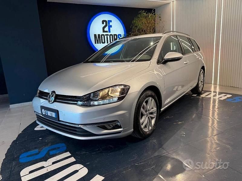 Usata VW Golf VIII Business 115 CV (84 kW) 2020 Grigio Station wagon