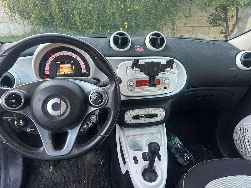 Usata Smart ForFour Passion 71 CV (52 kW) 2015 Nero Utilitaria