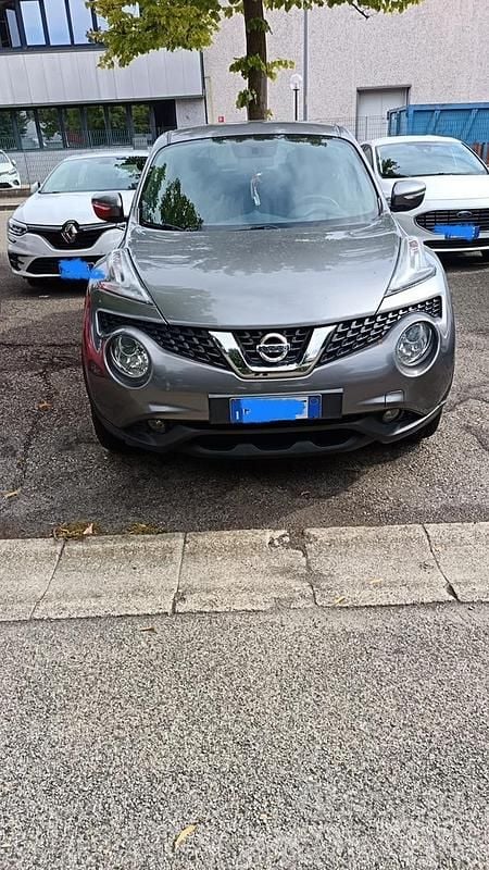 Usata Nissan Juke 110 CV (80 kW) 2016 Grigio SUV