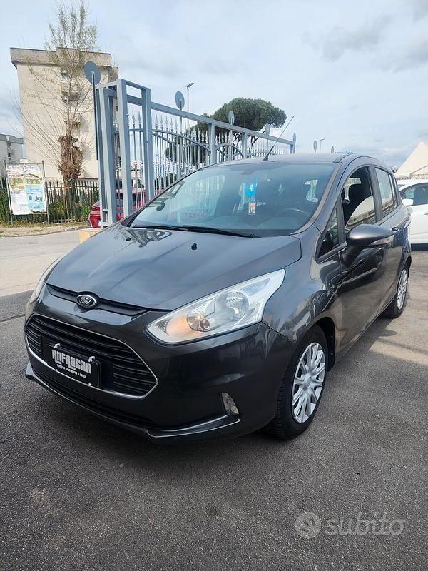 Usata Ford B-MAX 95 CV (69 kW) 2018 Grigio Monovolume