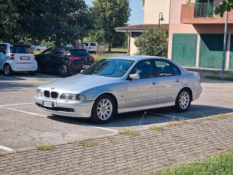 Usata BMW 530 231 CV (169 kW) 2002 Grigio Berlina