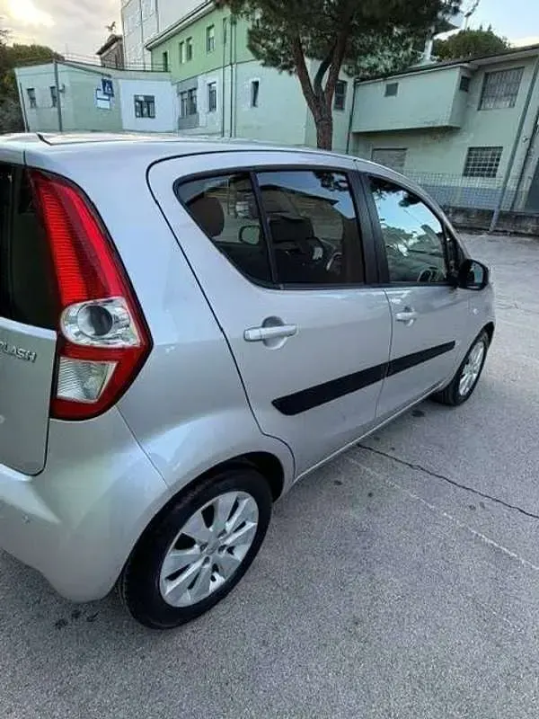 Usata Suzuki Splash GLS 75 CV (55 kW) 2010 Argento Utilitaria
