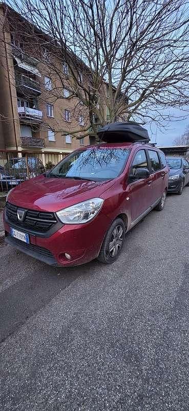 Usata 2022 Dacia Lodgy Comfort Monovolume | 14.000 € (Buon prezzo) - Immagine 1/4