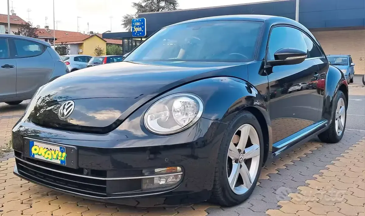 Usata VW Beetle Sport 160 CV (117 kW) 2012 Nero Utilitaria