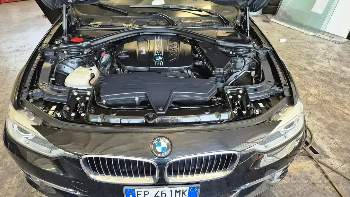 Usata BMW 320 Luxury Line 184 CV (135 kW) 2013 Station wagon