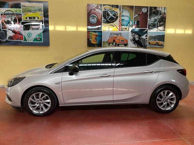 Usata Opel Astra Business Elegance 122 CV (89 kW) 2021 Argento
