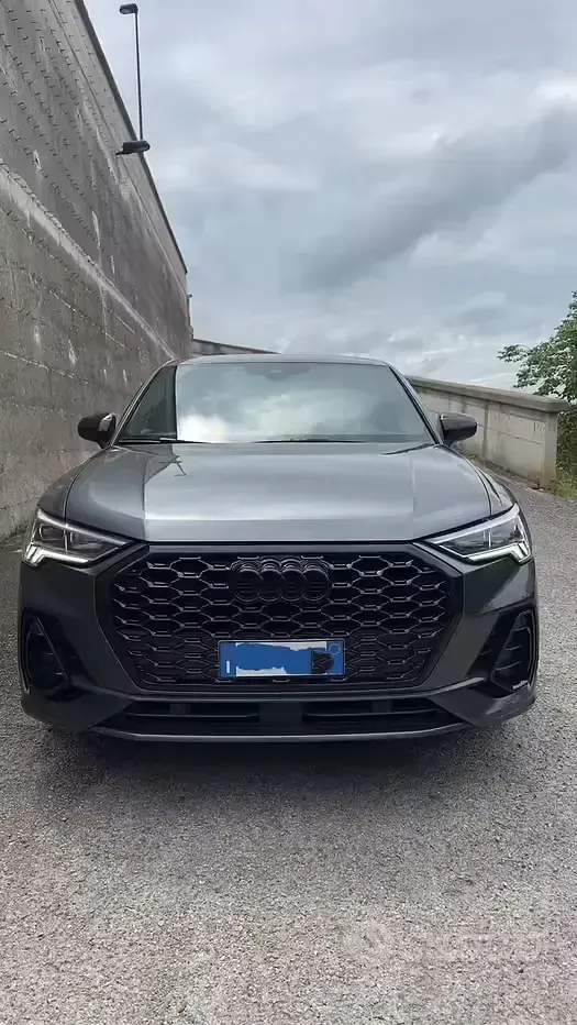 Usata Audi Q3 Sportback S-Line 150 CV (110 kW) 2023 Grigio SUV