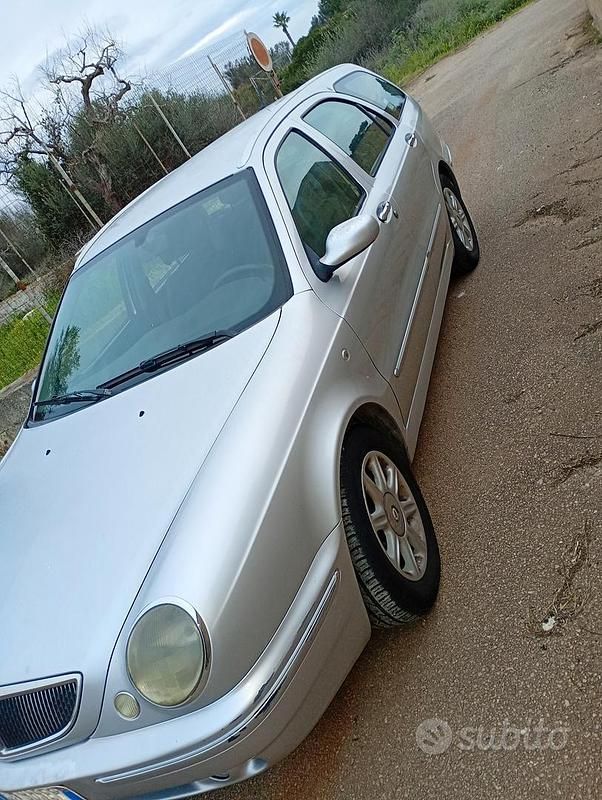 Usata Lancia Lybra 150 CV (110 kW) 2004 Grigio Station wagon