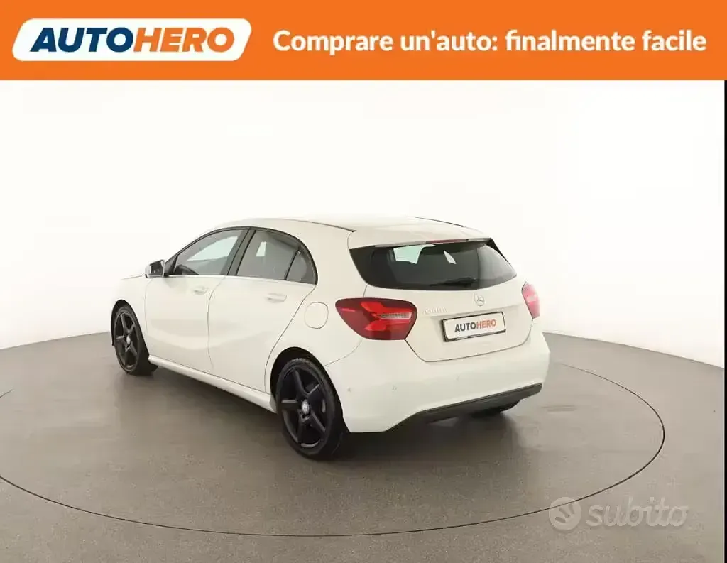 Usata Mercedes A180 109 CV (80 kW) 2017 Bianco Utilitaria