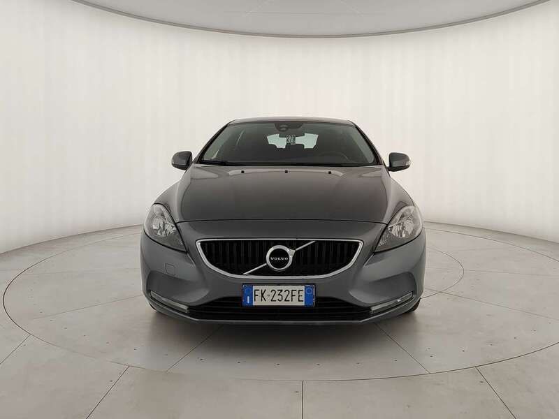 Usata Volvo V40 Business Edition 120 CV (88 kW) 2017 Grigio Station wagon