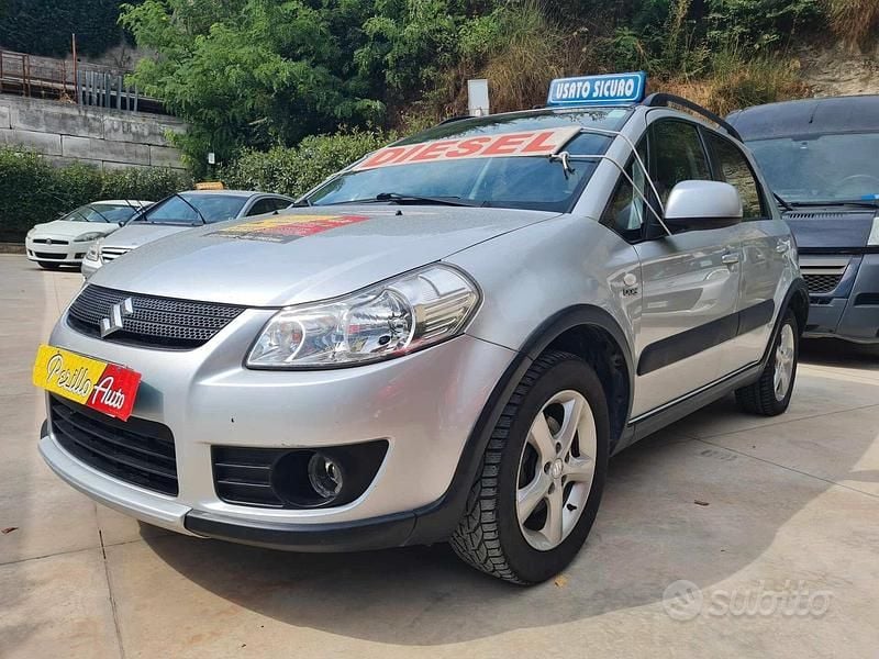 Second-hand Suzuki SX4 120 CP (88 kW) 2007 Gri SUV