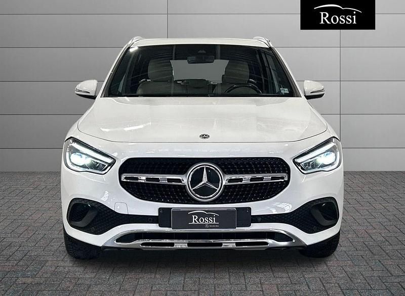 Usata Mercedes GLA200 150 CV (110 kW) 2022 Bianco SUV