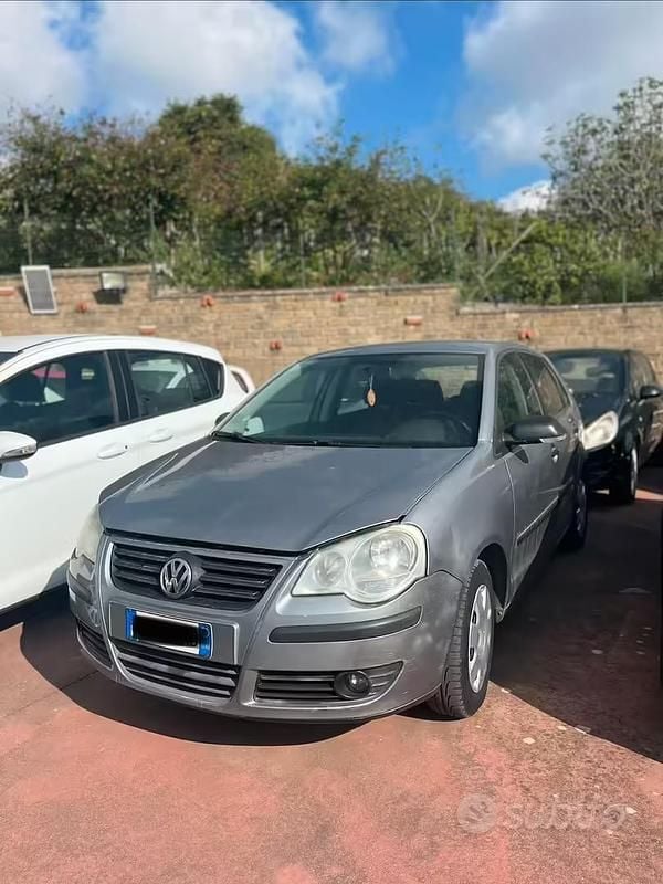 Usata VW Polo Comfortline 70 CV (51 kW) 2009 Grigio Utilitaria