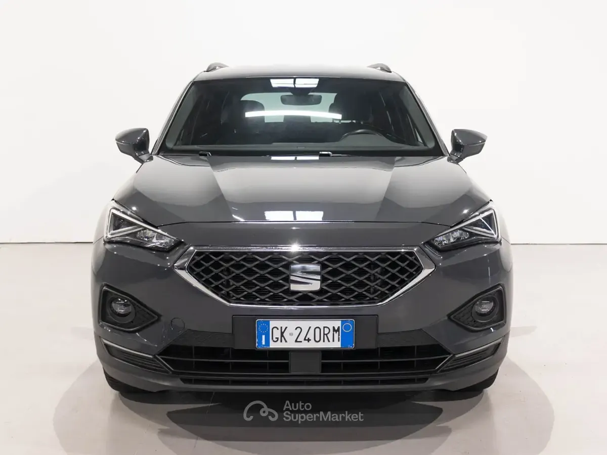 Käytetty Seat Tarraco Business 150 HP (110 kW) 2022 Harmaa Katumaasturi