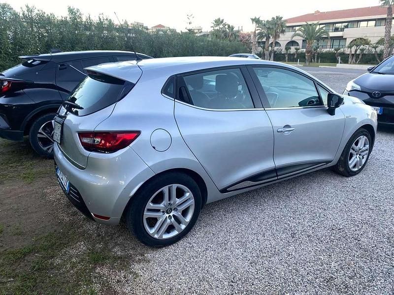 Usata Renault Clio IV 75 CV (55 kW) 2018 Grigio Berlina