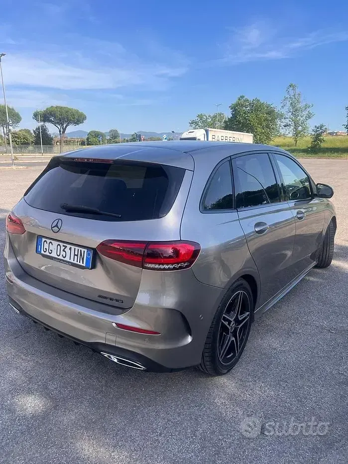 Usata Mercedes B180 2020 Grigio Utilitaria