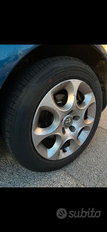 Usata Alfa Romeo 159 120 CV (88 kW) 2009 Blu Berlina