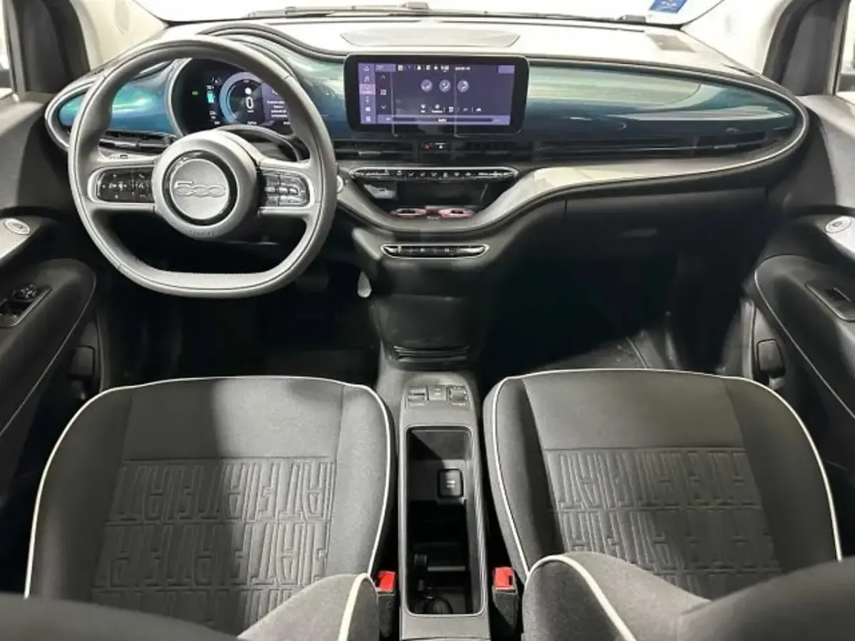 Usata Fiat 500e 86 kW (118 CV) 2023 Verde Berlina