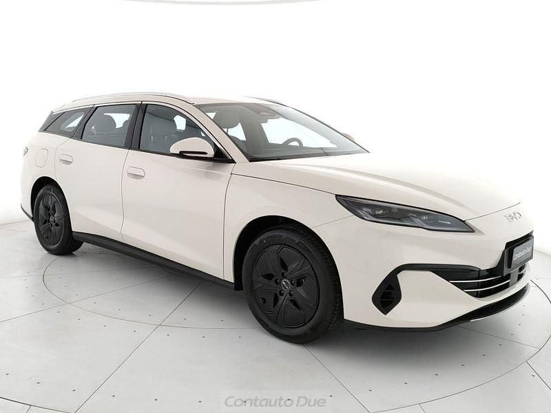 Nuova BYD Seal Boost 184 CV (135 kW) 2026 Sandstone Station wagon