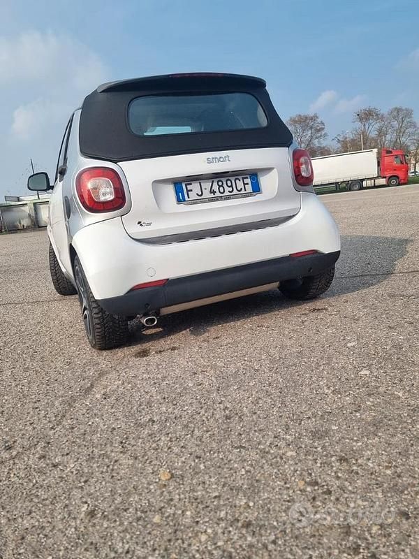 Usata Smart ForTwo Cabrio Passion 71 CV (52 kW) 2015 Bianco Cabrio