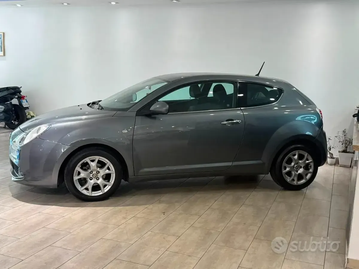 Usata Alfa Romeo MiTo 79 CV (58 kW) 2009 Grigio Utilitaria