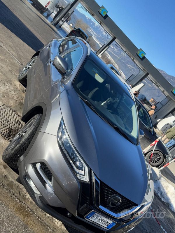 Grigio Usata 2020 Nissan Qashqai N-Connecta SUV | 17.500 € (Buon prezzo) - Immagine 1/4