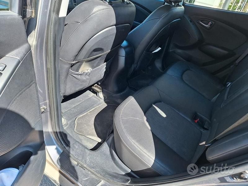 Używany Hyundai ix35 Xpossible 115 KM (84 kW) 2015 Szary SUV