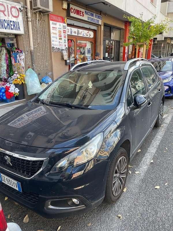 Usata Peugeot 2008 Allure 99 CV (72 kW) 2017 Blu/azzurro SUV