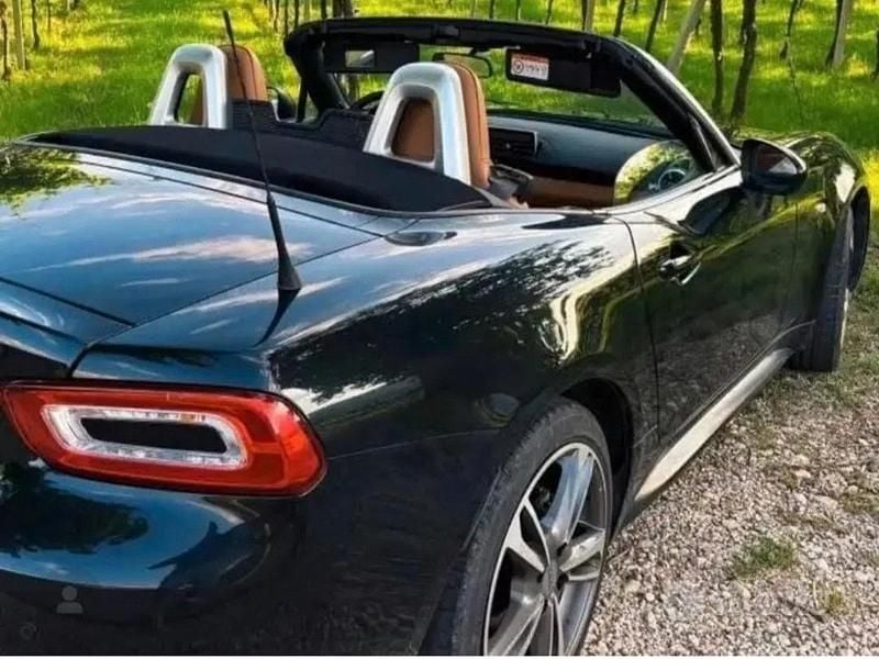 Usata Fiat 124 Lusso 140 CV (102 kW) 2017 Nero Cabrio