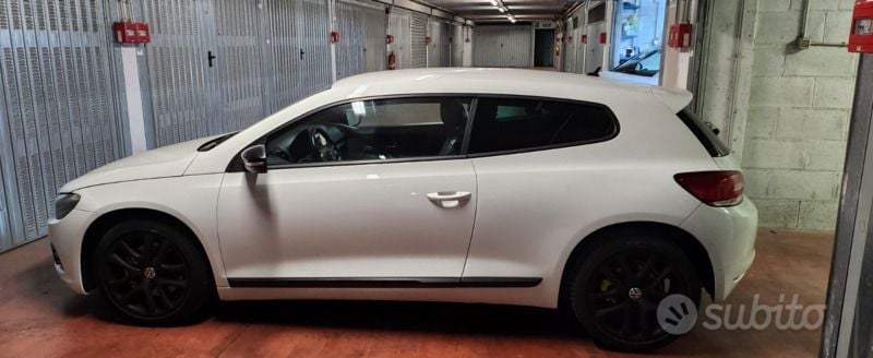 Usata VW Scirocco 160 CV (117 kW) 2011 Bianco Coupé
