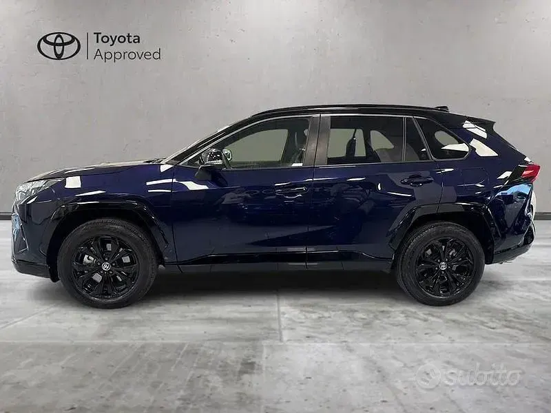 Usata Toyota RAV4 Hybrid Style 218 CV (160 kW) 2025 Blu/azzurro SUV