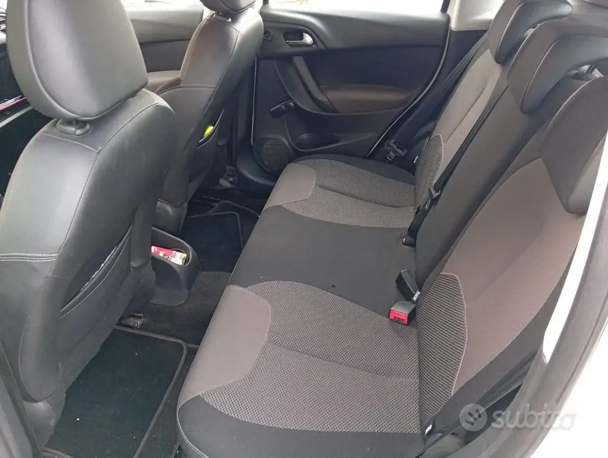 Usata Citroën C3 68 CV (50 kW) 2015 Bianco Berlina