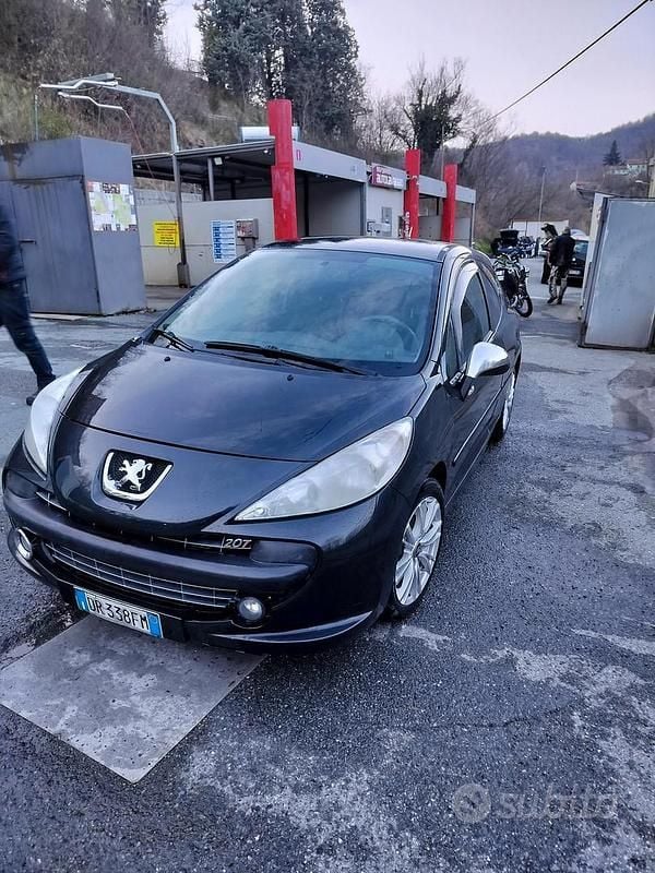 Usata Peugeot 207 90 CV (66 kW) 2008 Nero Berlina