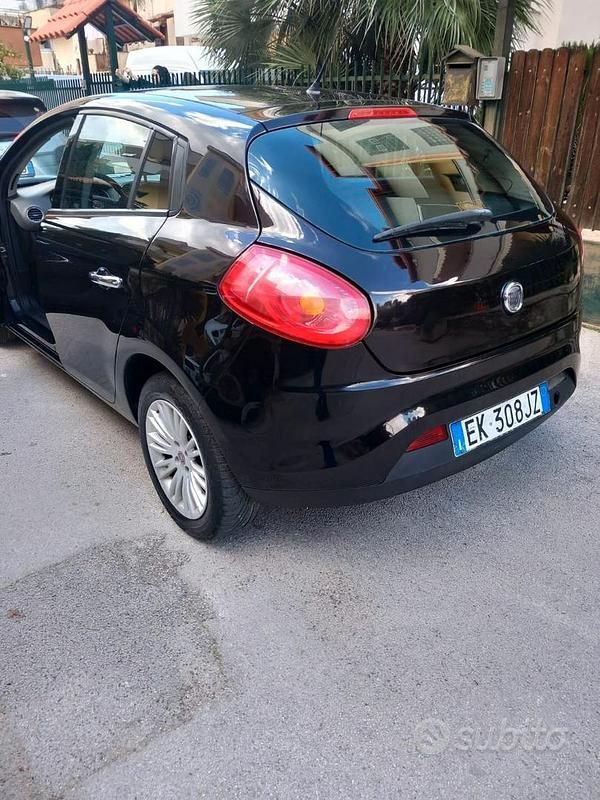 Usata Fiat Bravo 105 CV (77 kW) 2015 Utilitaria