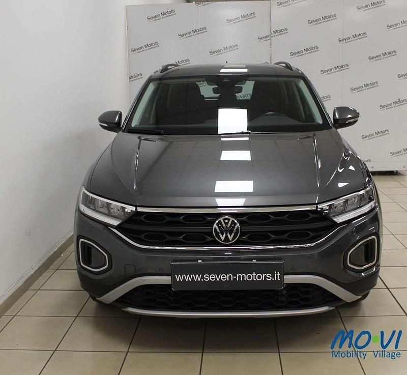 Usata VW T-Roc R-line 150 CV (110 kW) 2023 Grigio SUV