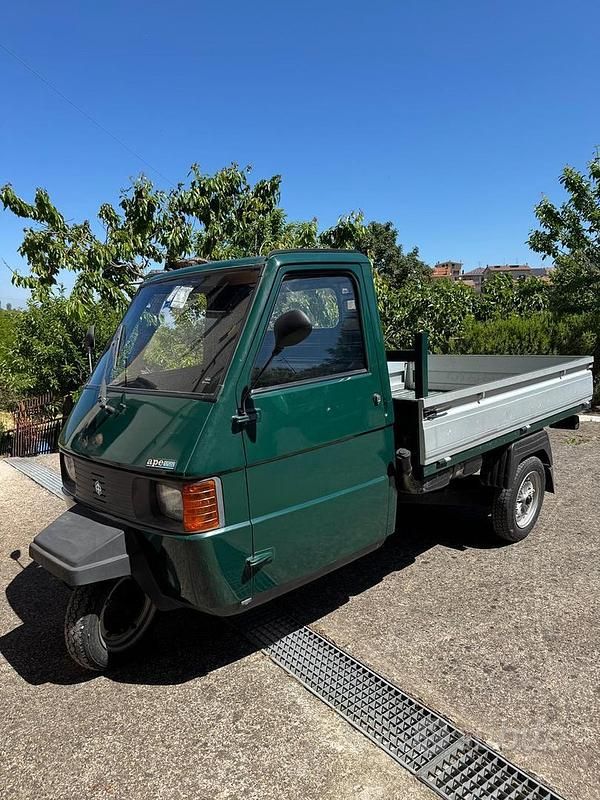 Verde Usata 2001 Piaggio APE | 4500 € - Immagine 1/4