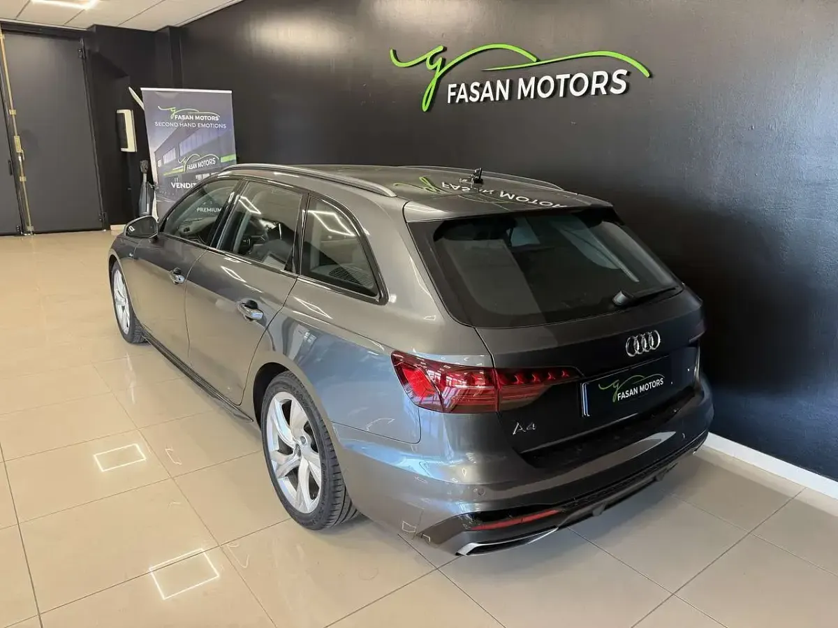 Usata Audi A4 S-Line 204 CV (150 kW) 2023 Grigio daytona Station wagon