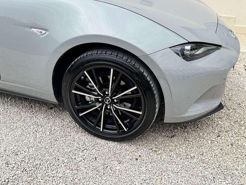 Usata Mazda MX5 Exclusive-Line 184 CV (135 kW) 2024 Grigio Cabrio