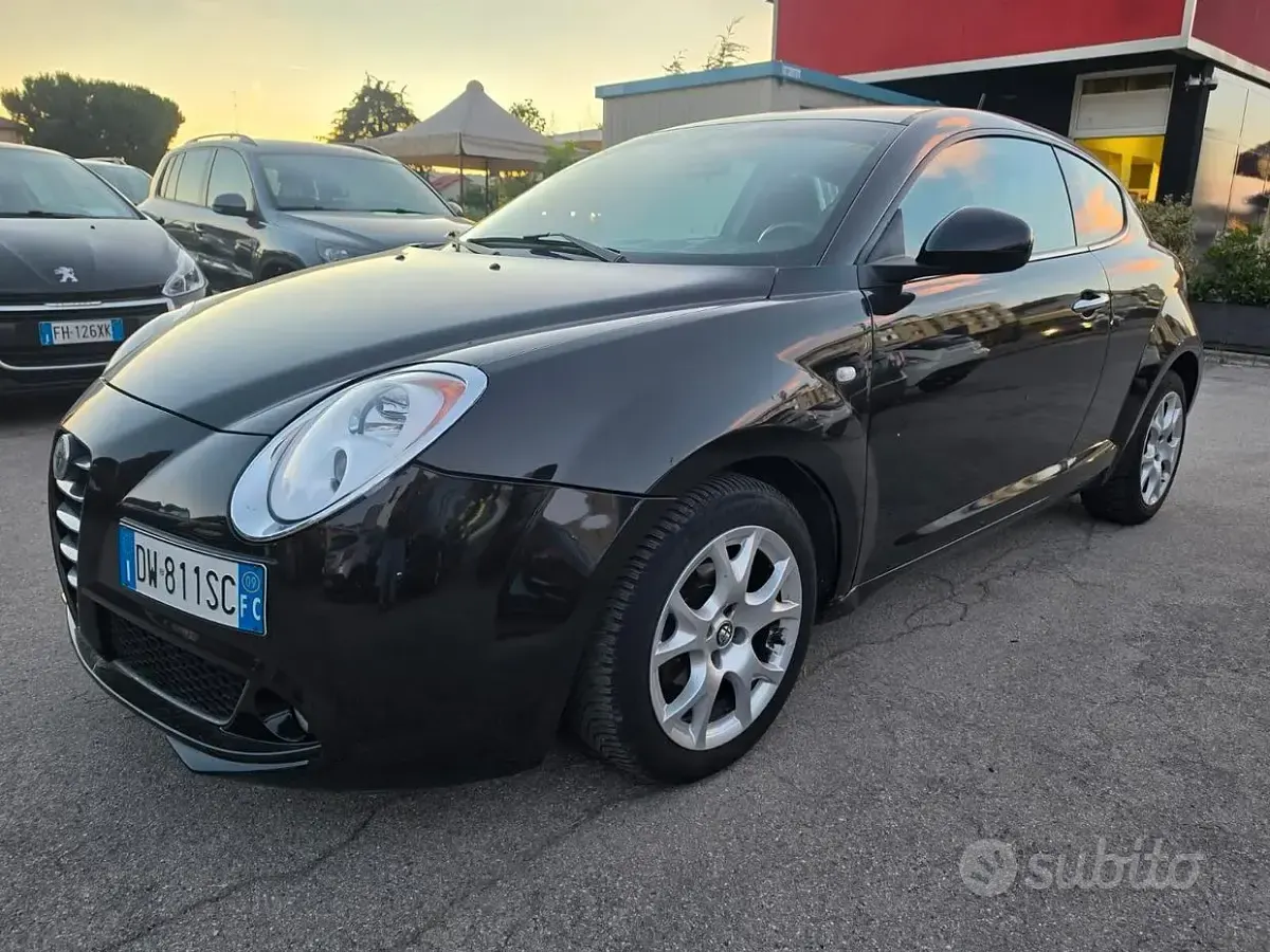Usata Alfa Romeo MiTo Distinctive 79 CV (58 kW) 2009 Nero Utilitaria