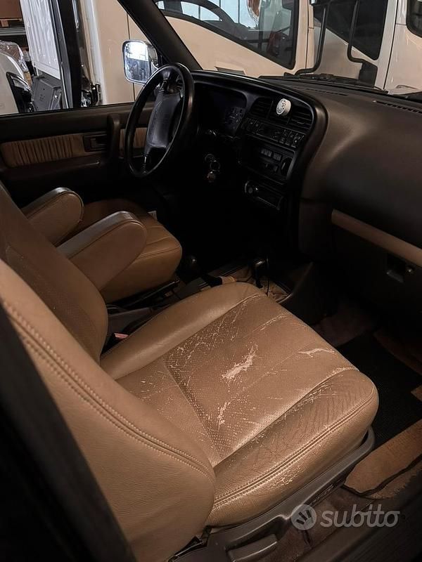 Usata Isuzu Trooper 160 CV (117 kW) 2001 Nero SUV