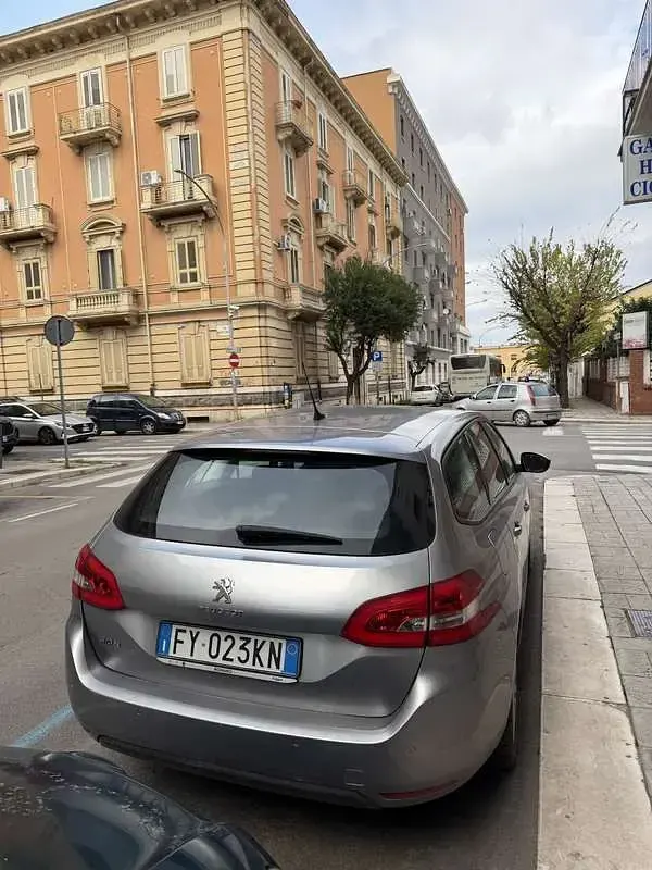Usata Peugeot 308 Business-Line 131 CV (96 kW) 2019 Berlina