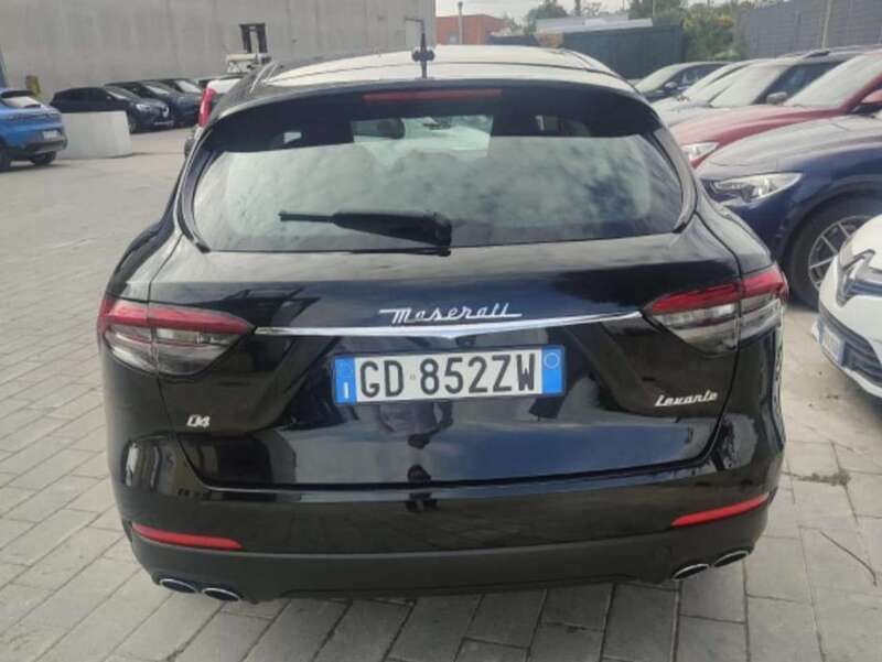 Usata Maserati Levante 349 CV (256 kW) 2021 Nero SUV