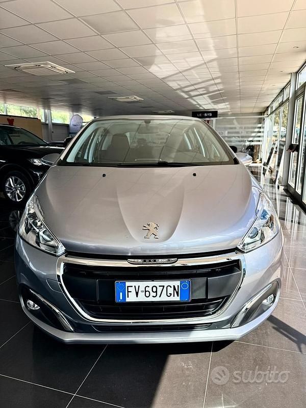 Usata Peugeot 208 Active 83 CV (61 kW) 2019 Grigio Utilitaria